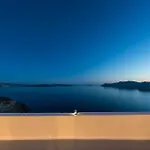 Perfect Purity Vila Oia