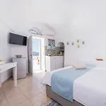 Perfect Purity Vila Oia
