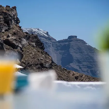 Perfect Purity Oia (Santorini)