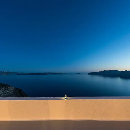 Perfect Purity Villa Oia (Santorini)