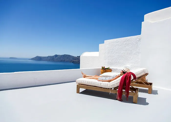 Perfect Purity Vila Oia