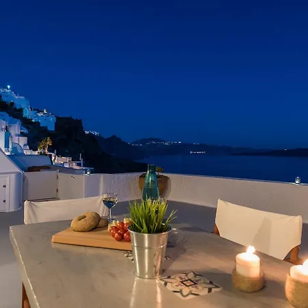 Perfect Purity Oia (Santorini)